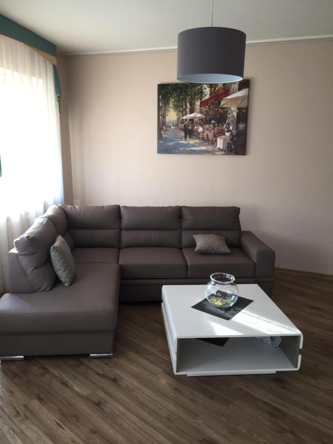 City Center Apartments ปาเนเวชิส ภายนอก รูปภาพ